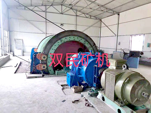 礦井提升機(jī) 礦井提升機(jī)