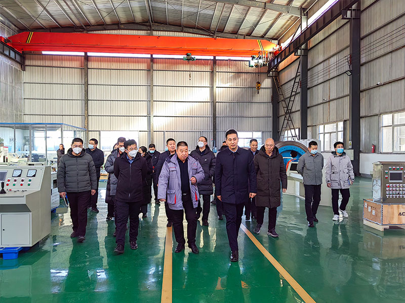 1676337629472296.jpg 關(guān)越區(qū)長(zhǎng)在雙民公司調(diào)研1.jpg